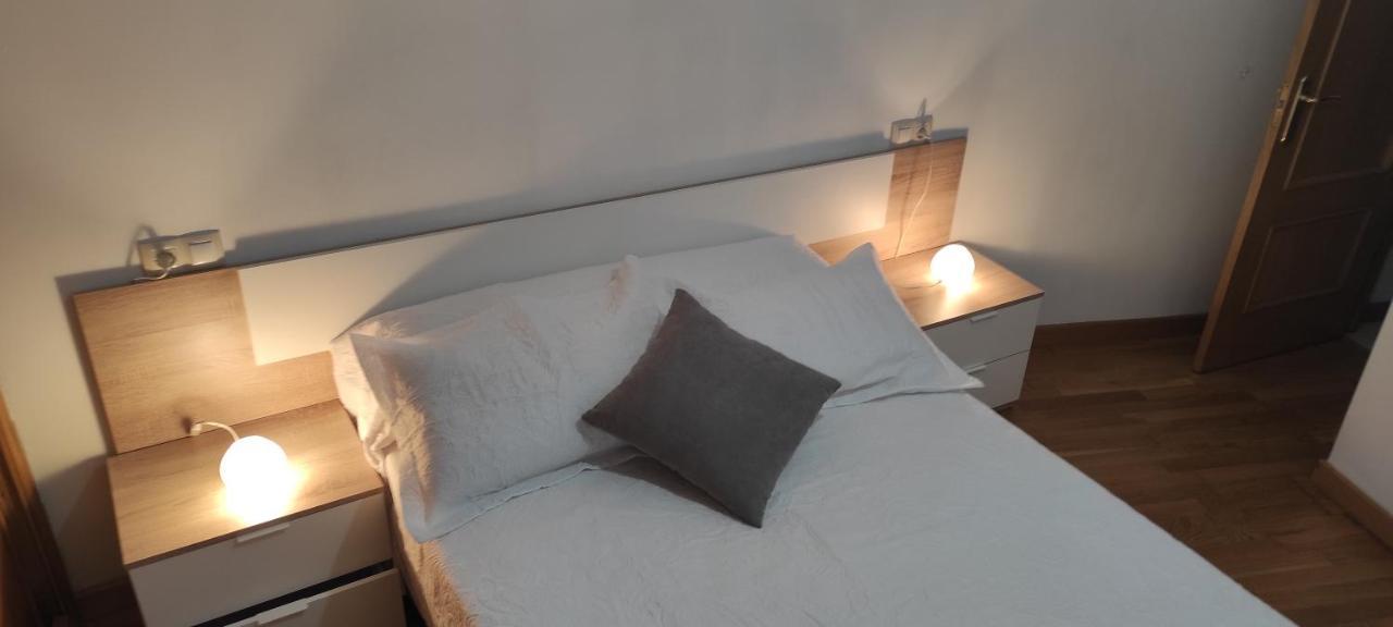 Apartamento Vacacional ไบโยนา ภายนอก รูปภาพ
